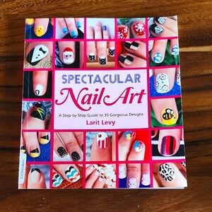 Spectacular Nail Art Book